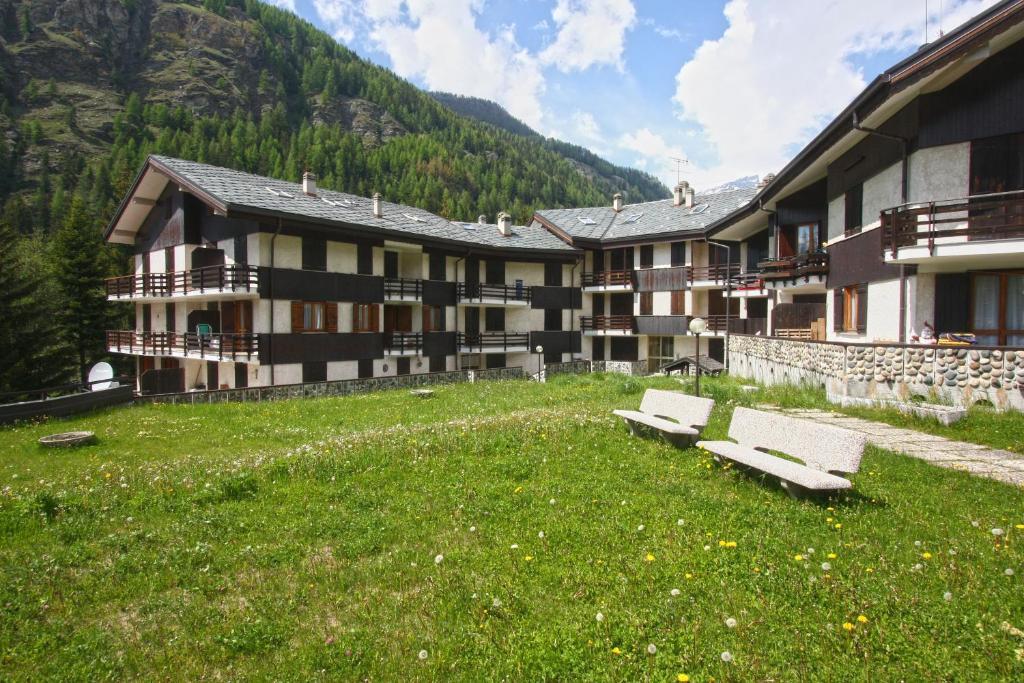 Champoluc Apartment Номер фото